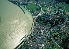 Die Donau bei Grein, Donau-km 2079 : Ortschaft, Anleger, Hafen